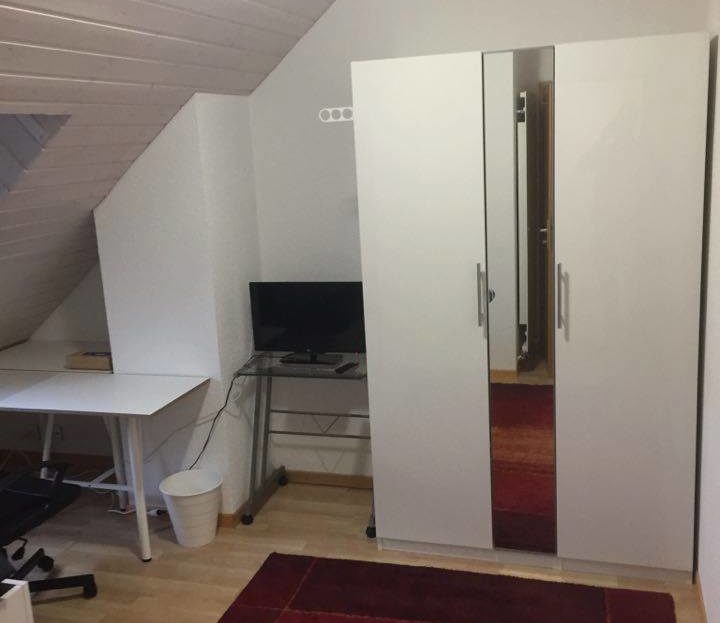 Furnished room in Crissier